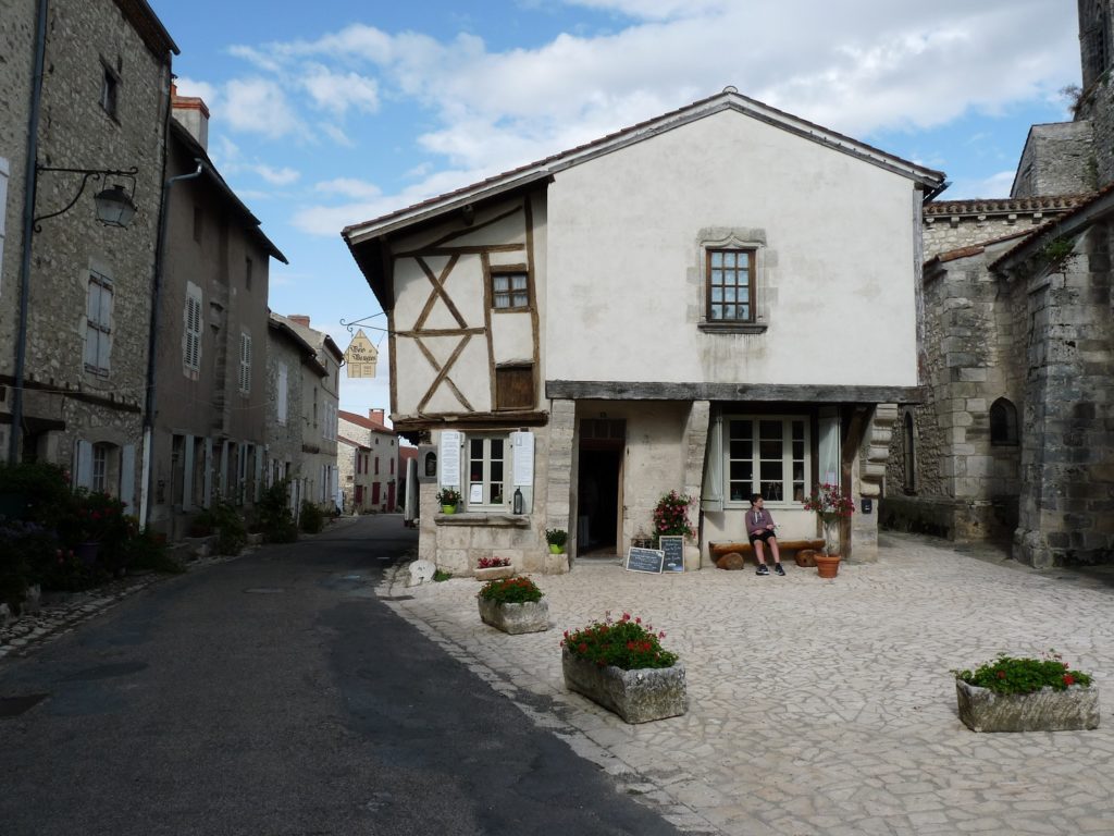 Charroux plus beau village de France