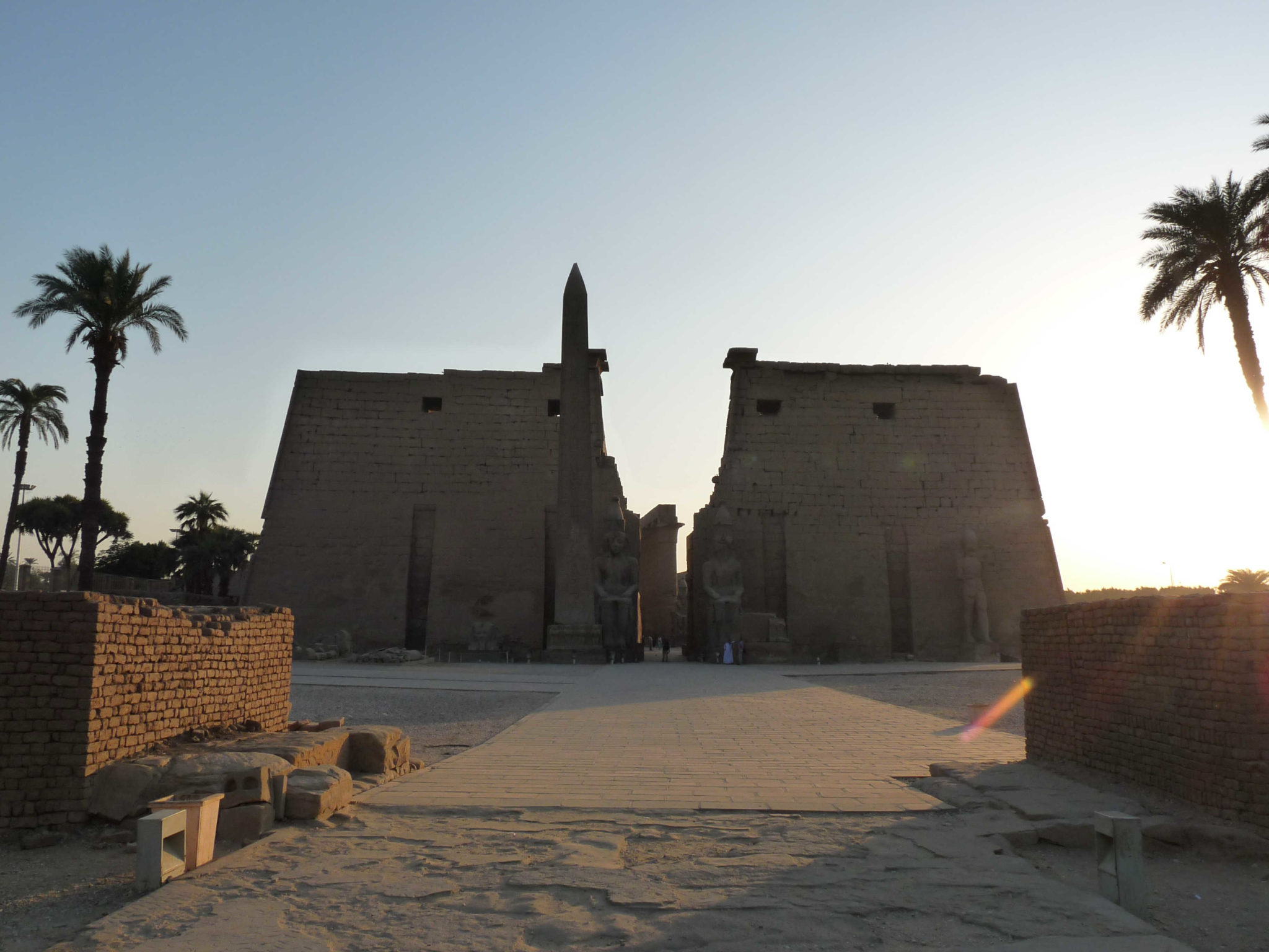Visiter le temple d’Amon à Louxor en Égypte Partir voir le monde Visiter le temple d’Amon à Louxor en Égypte Partir voir le monde