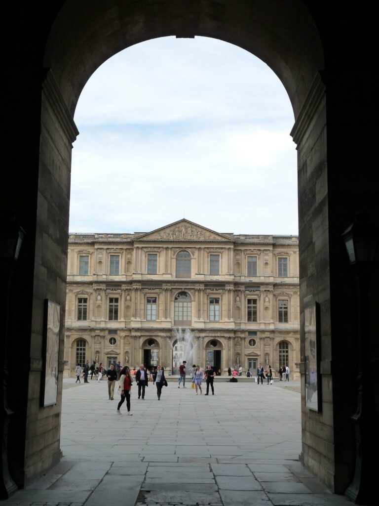 Louvre