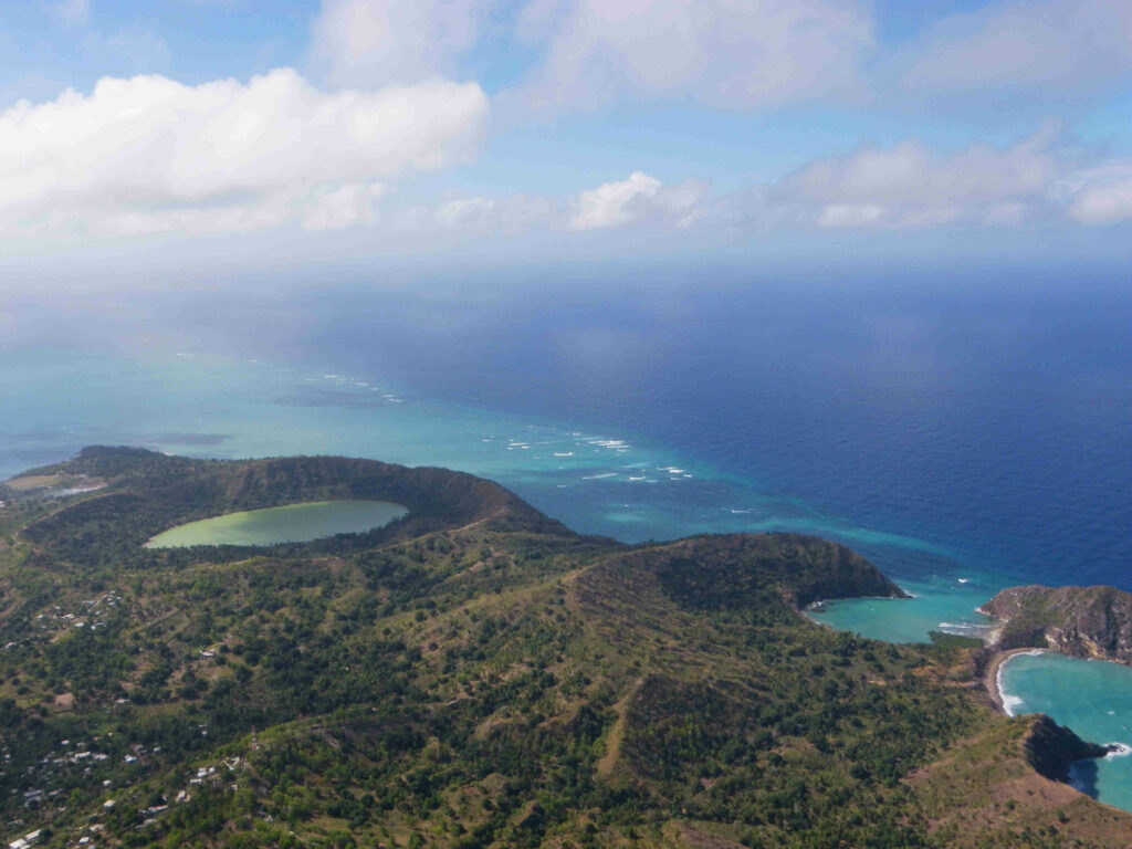Vue de Petite Terre et lac Dziani Mayotte