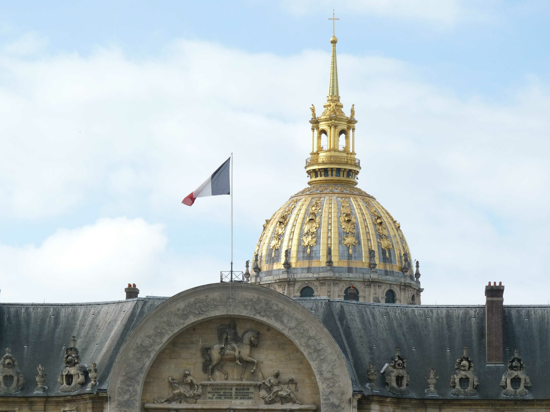 Place Invalides Visiter l’hôtel des Invalides à Paris : conseils et avis | Partir voir ...