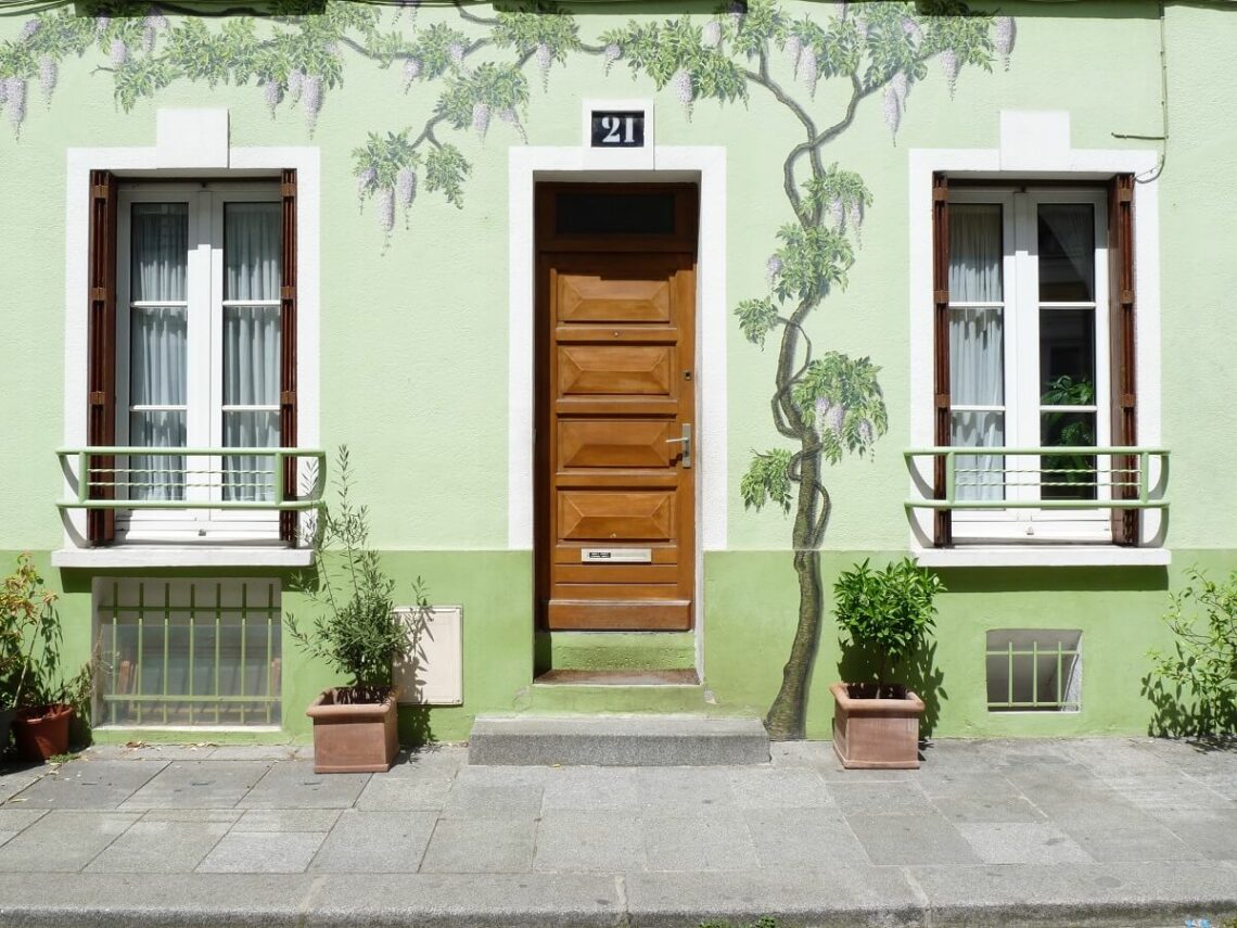 Rue Crémieux Paris