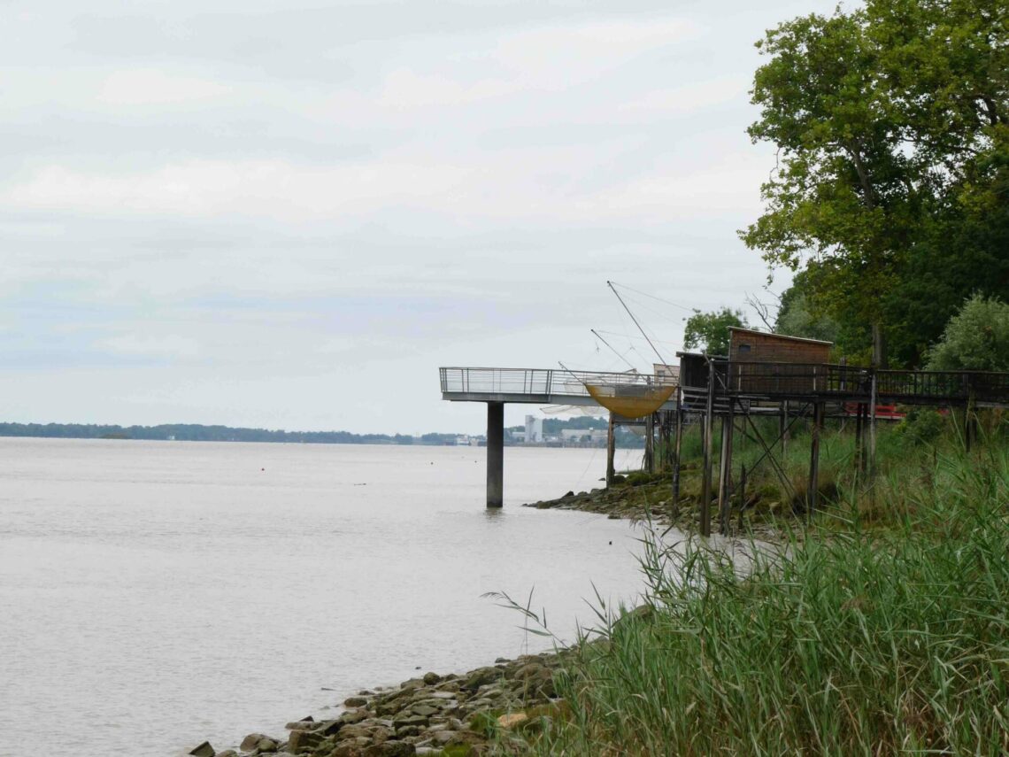 Cabanes pecheurs Estuaire Gironde