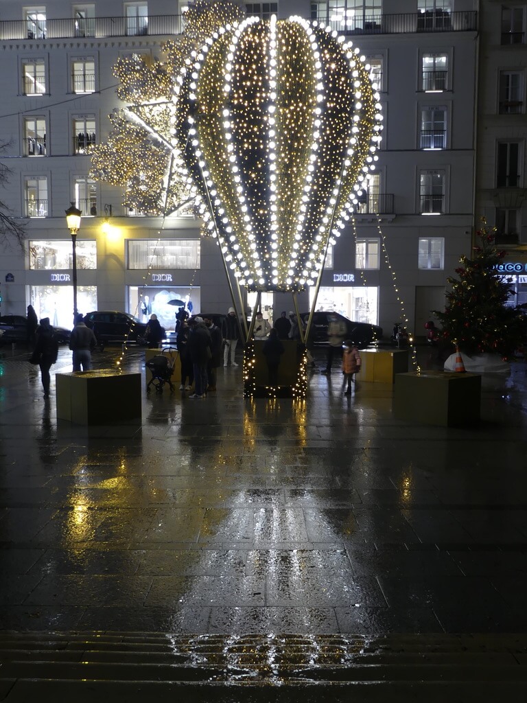 Montgolfière Noel Paris