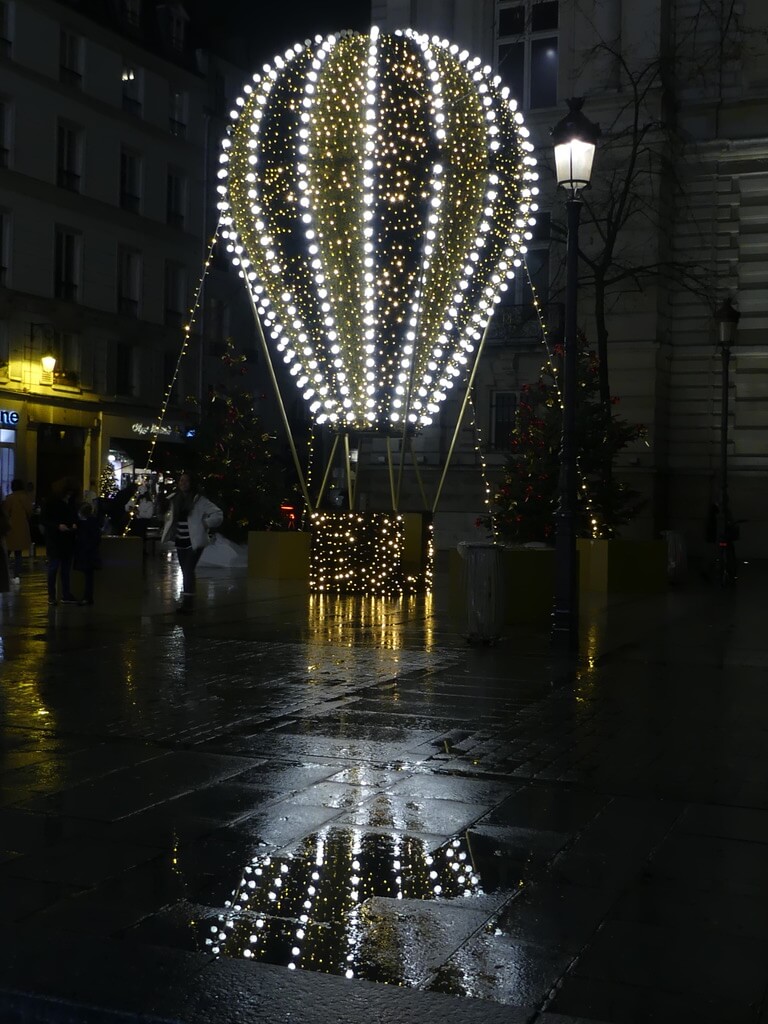 Montgolfière Noel Paris