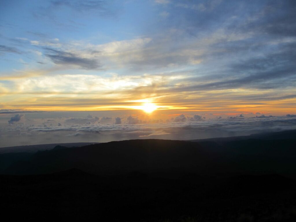 Lever de soleil au Piton des Neiges