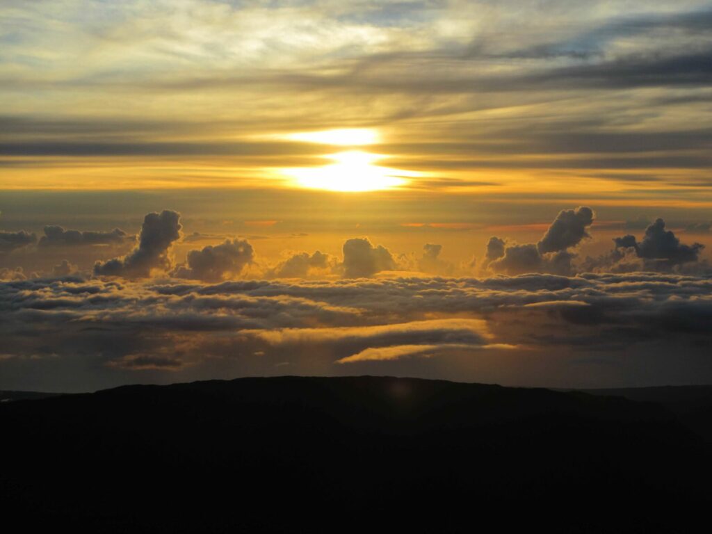 Lever de soleil au Piton des Neiges